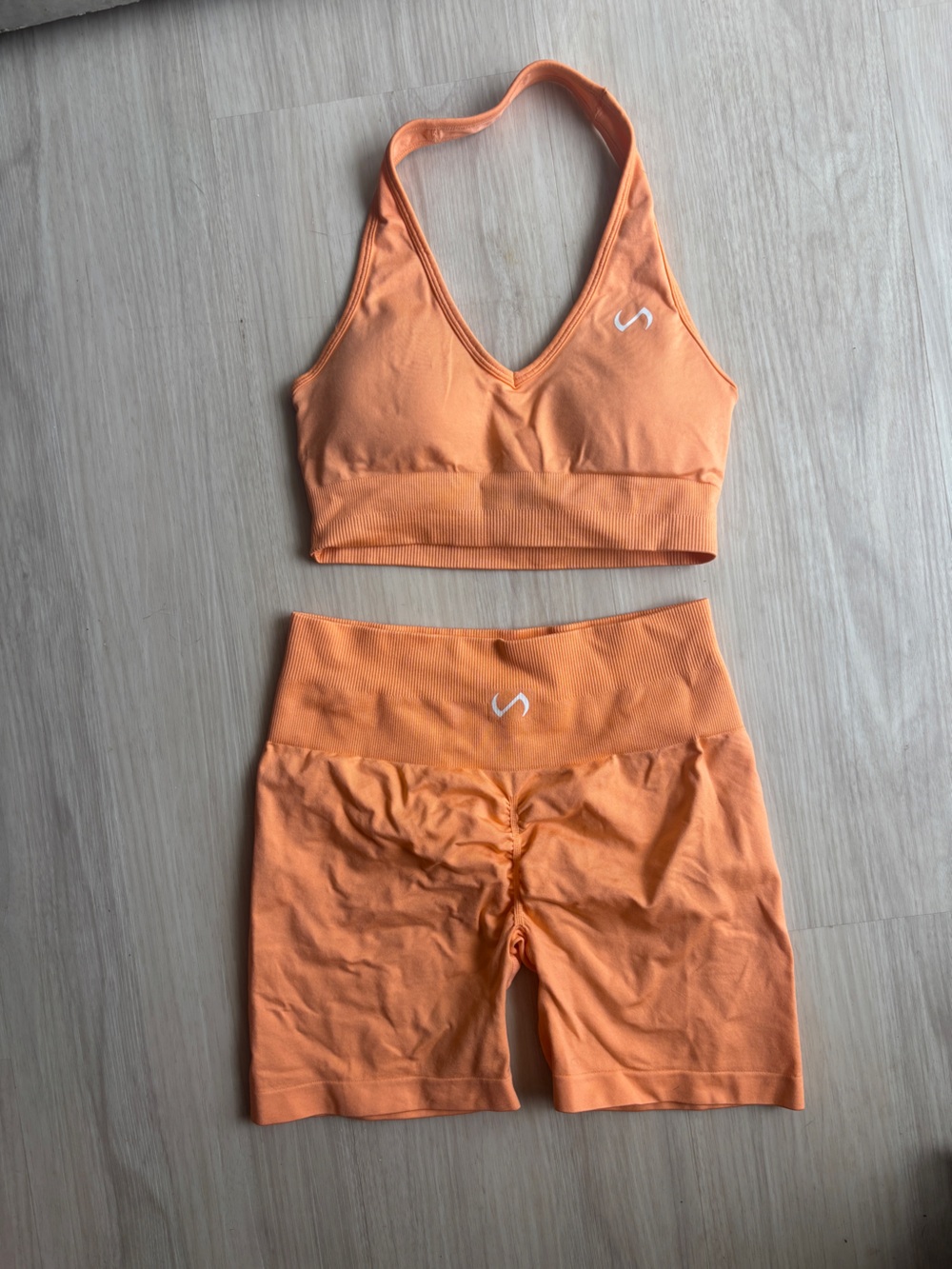 TLF Scrunch Seamless Sports Bra & Shorts Set